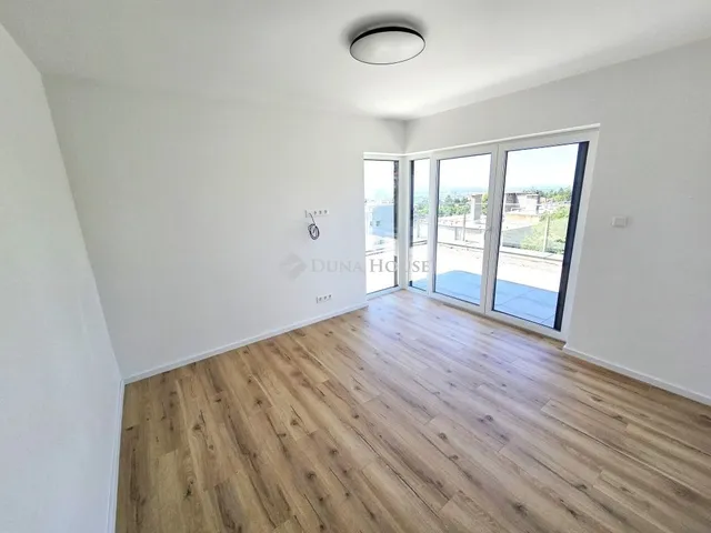 Eladó lakás Pécs, Mecsekoldal 106 nm