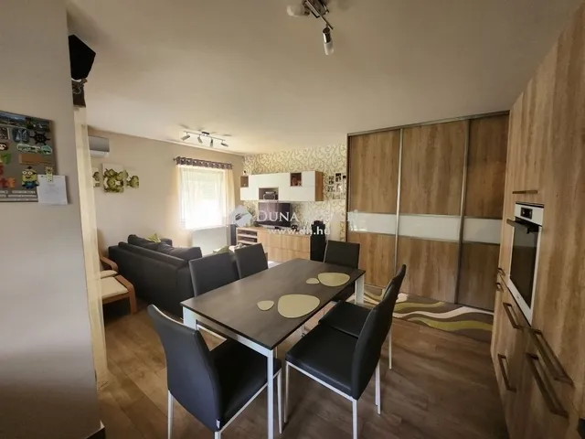 Eladó lakás Kozármisleny 57 nm