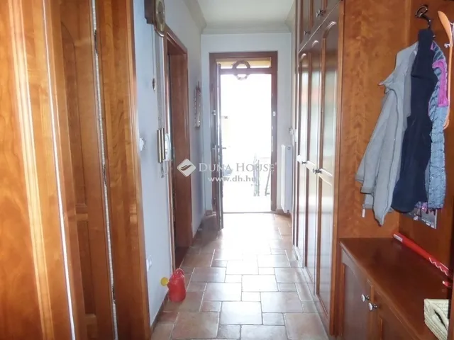 Eladó ház Pécs, Egyetemváros 175 nm