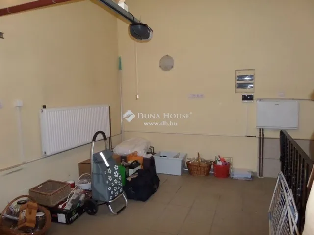 Eladó ház Pécs, Egyetemváros 175 nm