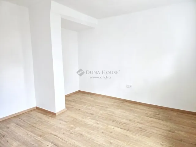 Eladó lakás Pécs, Mecsekoldal 116 nm