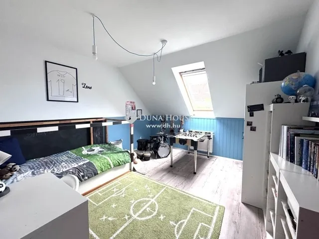 Eladó lakás Pécs, Patacs 134 nm