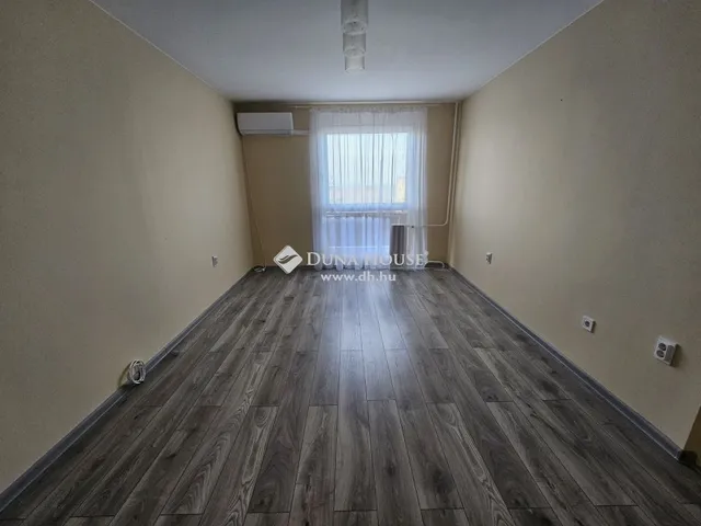 Kiadó lakás Pécs, Kertváros 39 nm