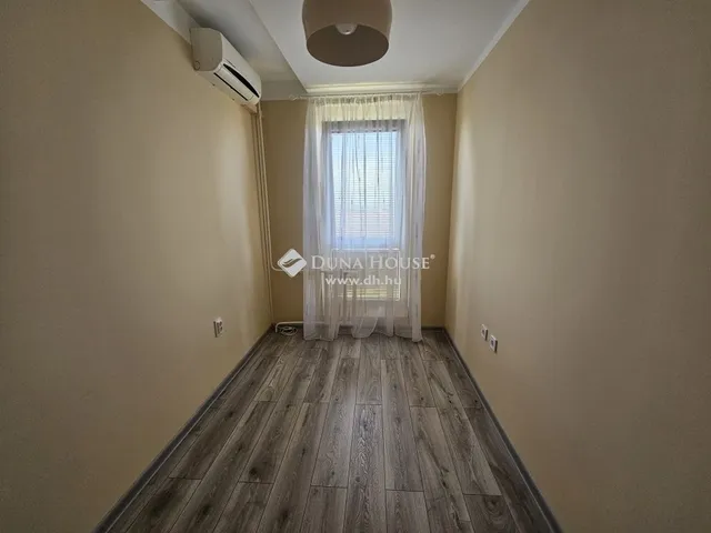 Kiadó lakás Pécs, Kertváros 39 nm