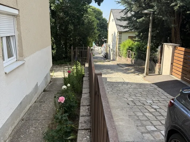 Eladó lakás Pécs, Mecsekoldal 68 nm