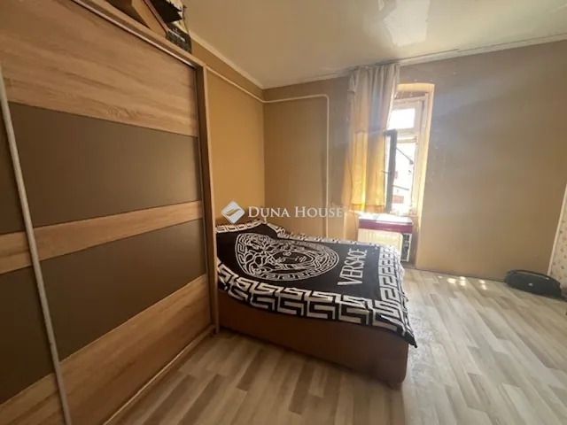 Eladó lakás Pécs 28 nm