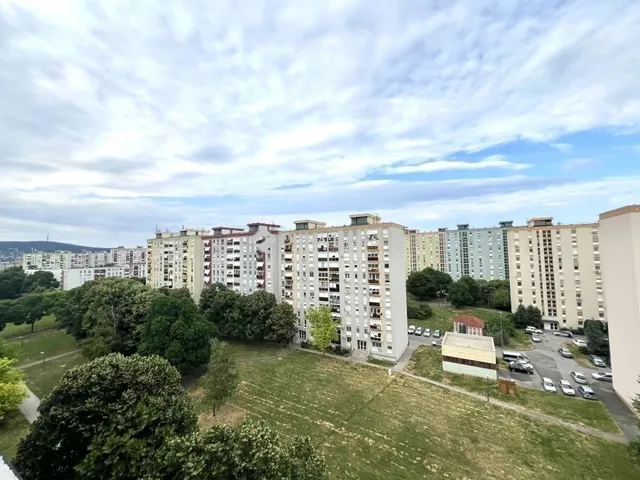 Eladó lakás Pécs, Kertváros 63 nm