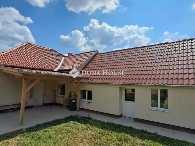 Eladó ház Bakonya 75 nm