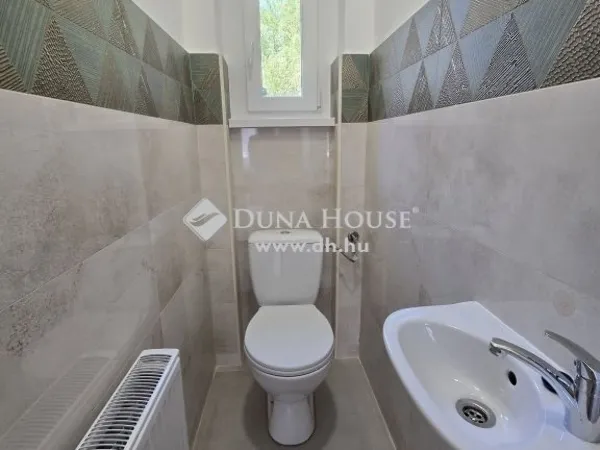 Eladó lakás Pécs 69 nm