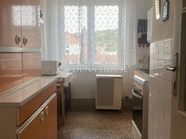 Eladó lakás Pécs, Uránváros 54 nm