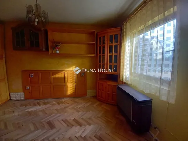 Eladó lakás Pécs, Egyetemváros 97 nm
