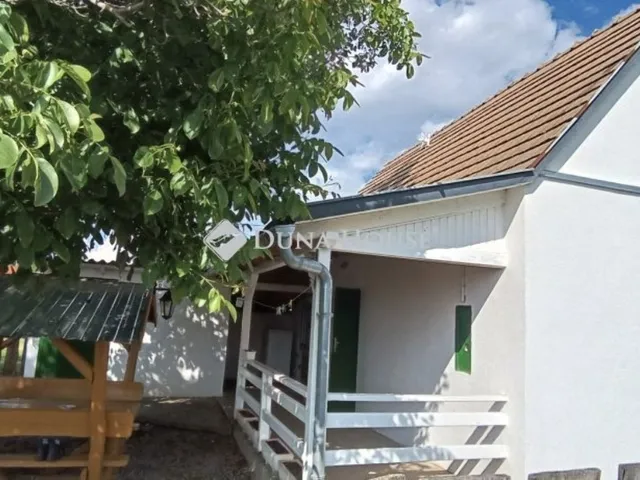 Eladó ház Szentlőrinc 50 nm