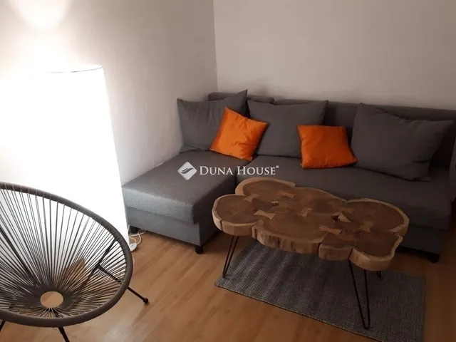 Eladó lakás Pécs, Egyetemváros 64 nm