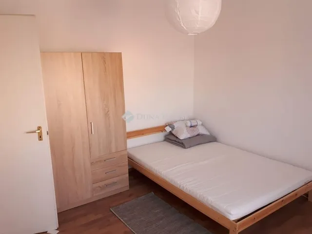 Eladó lakás Pécs 64 nm