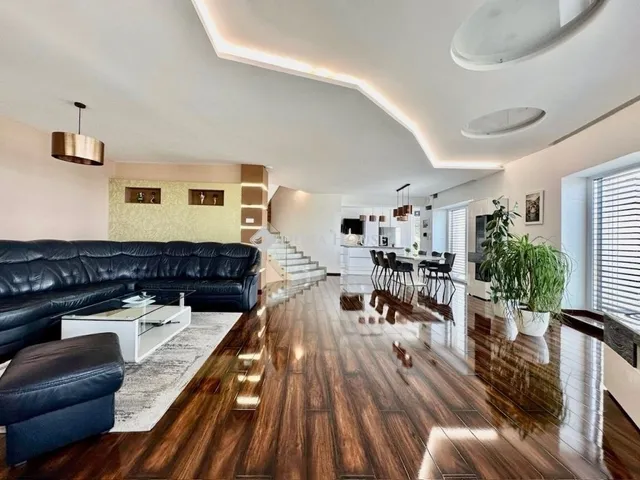 Eladó ház Pécs, Mecsekoldal 400 nm