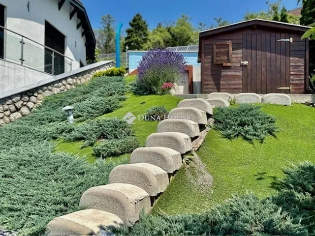 Eladó ház Pécs, Mecsekoldal 400 nm