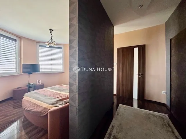 Eladó ház Pécs, Mecsekoldal 400 nm