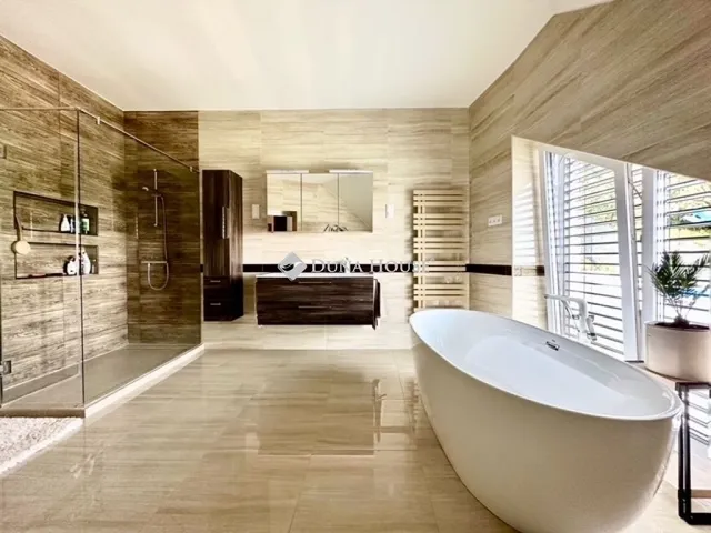 Eladó ház Pécs, Mecsekoldal 400 nm