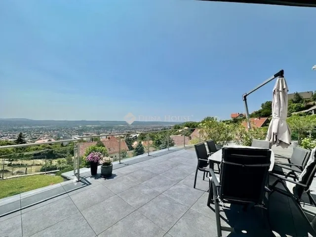 Eladó ház Pécs, Mecsekoldal 400 nm