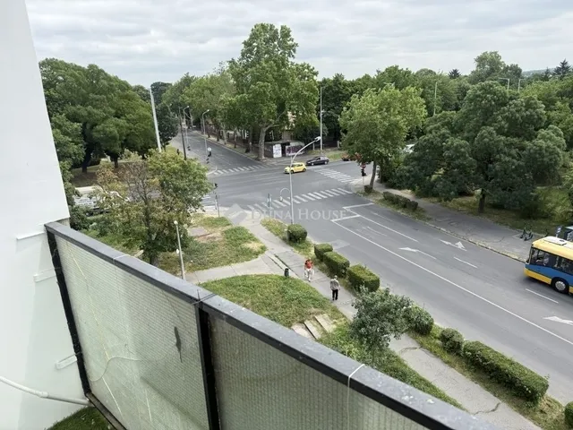 Eladó lakás Pécs, Uránváros 54 nm