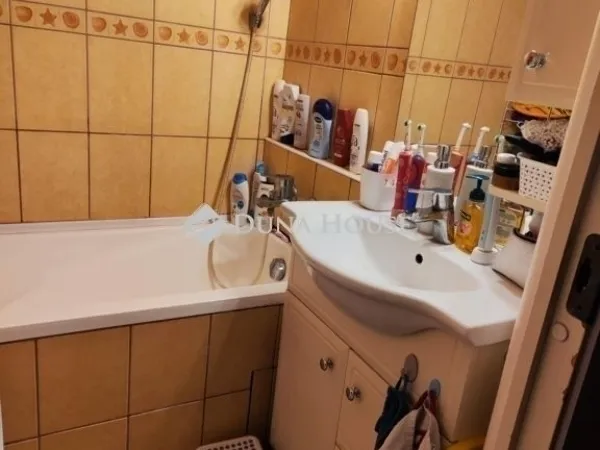 Eladó lakás Pécs, Kertváros 64 nm