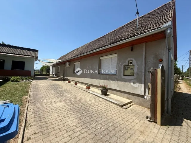 Eladó ház Márok 70 nm