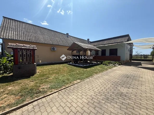 Eladó ház Márok 70 nm