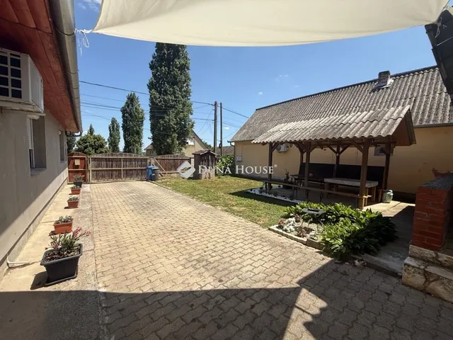 Eladó ház Márok 70 nm