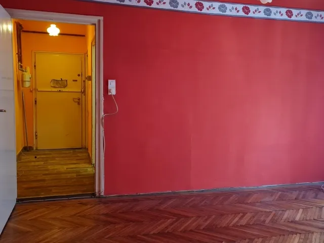 Eladó lakás Komló 38 nm