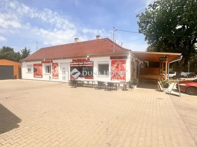 Eladó kereskedelmi és ipari ingatlan Pécs, Kertváros 106 nm
