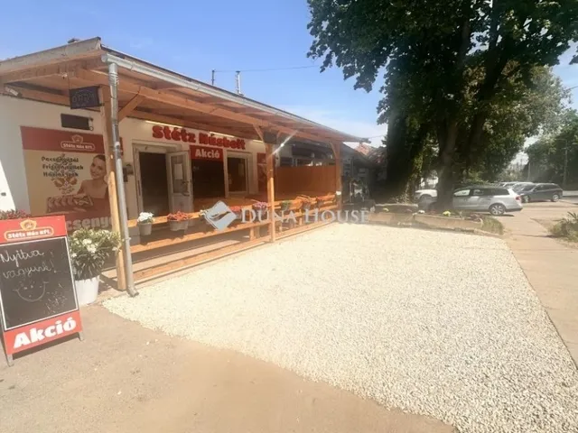 Eladó kereskedelmi és ipari ingatlan Pécs, Kertváros 106 nm