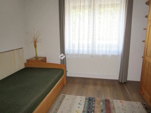 Eladó lakás Pécs, Rigóder 60 nm