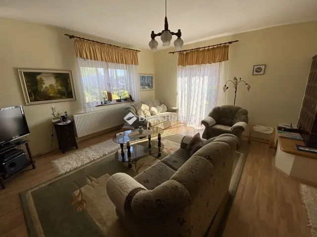 Eladó ház Pécs, Újhegy 155 nm