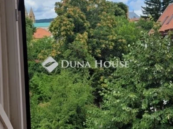 Eladó lakás Pécs, Belváros 64 nm