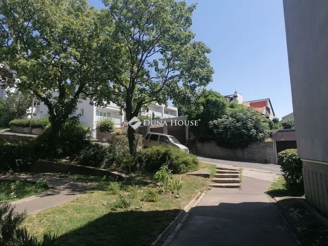 Eladó lakás Pécs, Mecsekoldal 67 nm