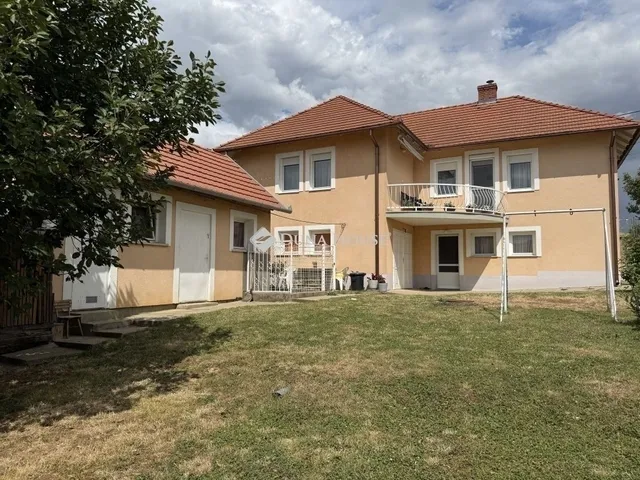 Eladó ház Pécs, Kertváros 135 nm