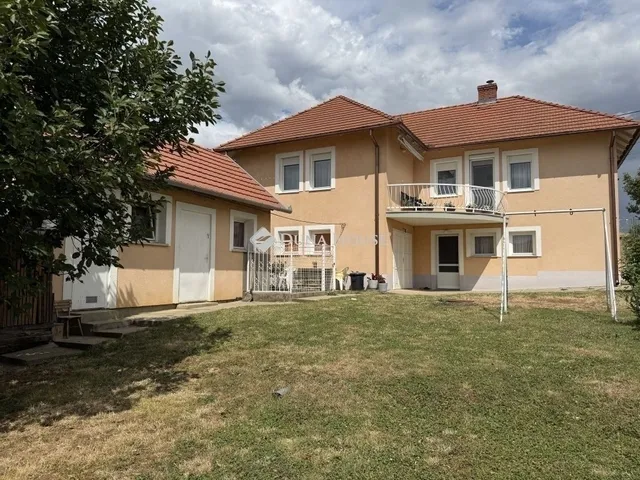 Eladó ház Pécs, Kertváros 135 nm