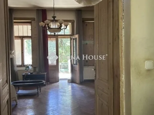 Eladó ház Pécs, Mecsekoldal 235 nm