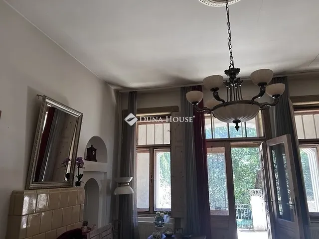 Eladó ház Pécs, Mecsekoldal 235 nm