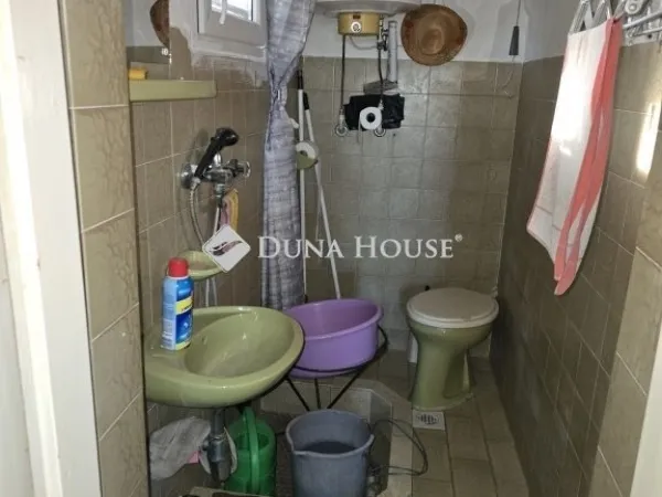 Eladó üdülő és hétvégi ház Pécs 31 nm