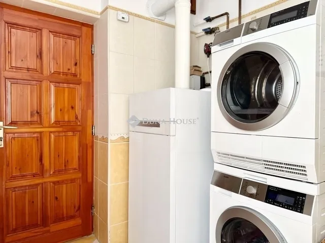 Eladó ház Kozármisleny 200 nm