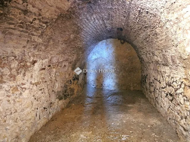 Eladó ház Pécs, Mecsekoldal 163 nm