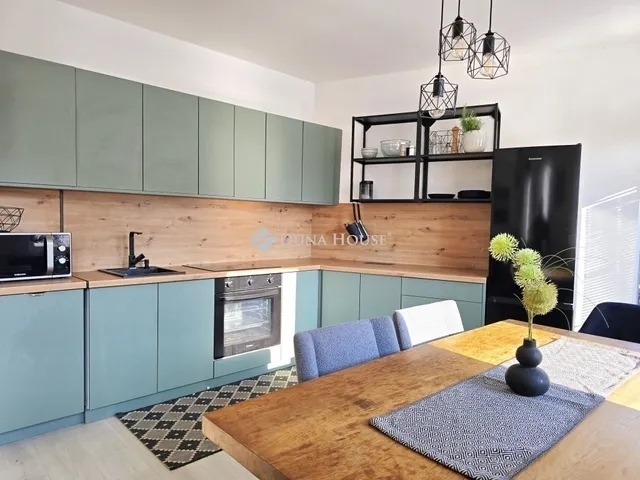 Eladó lakás Pécs, Tettye 97 nm