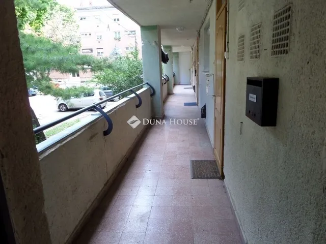 Eladó lakás Pécs, Uránváros 45 nm