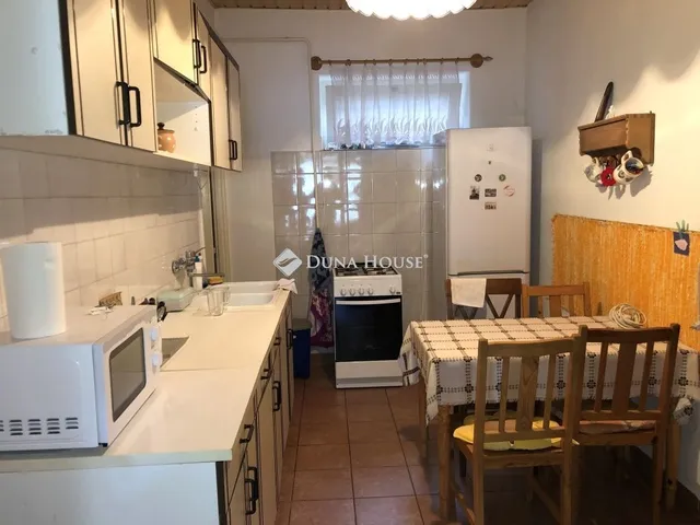 Eladó ház Majs 80 nm