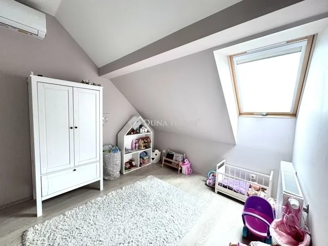 Eladó lakás Pécs, Kertváros 116 nm