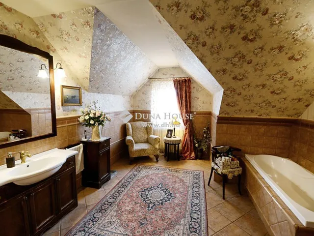 Eladó ház Bonyhád 170 nm