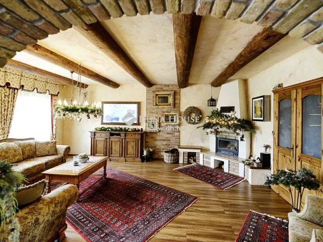 Eladó ház Bonyhád 170 nm