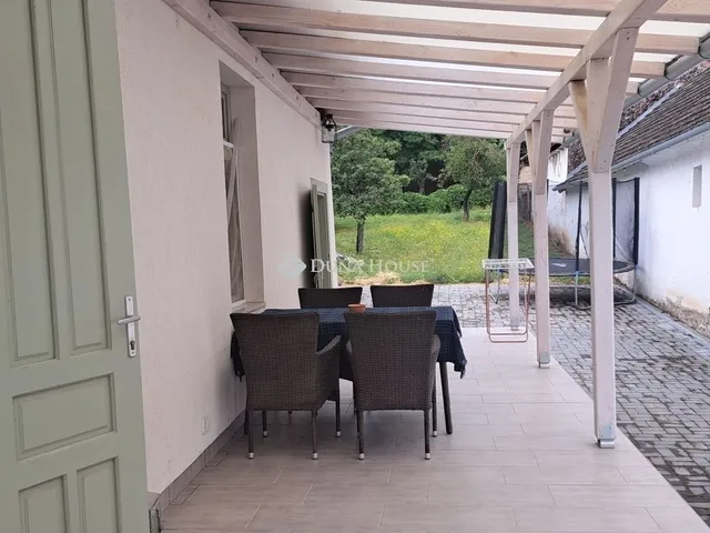 Eladó ház Kisjakabfalva 90 nm