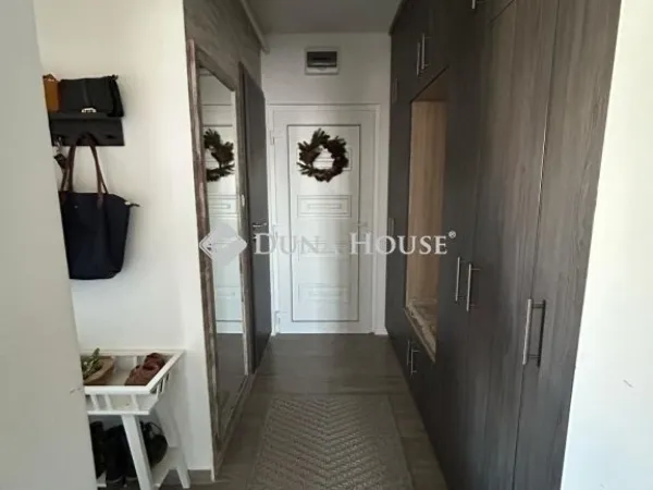 Eladó lakás Pécs, Kertváros 67 nm